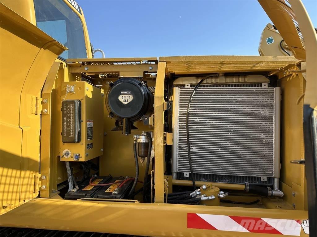 CAT 320CL Roomikekskavaatorid
