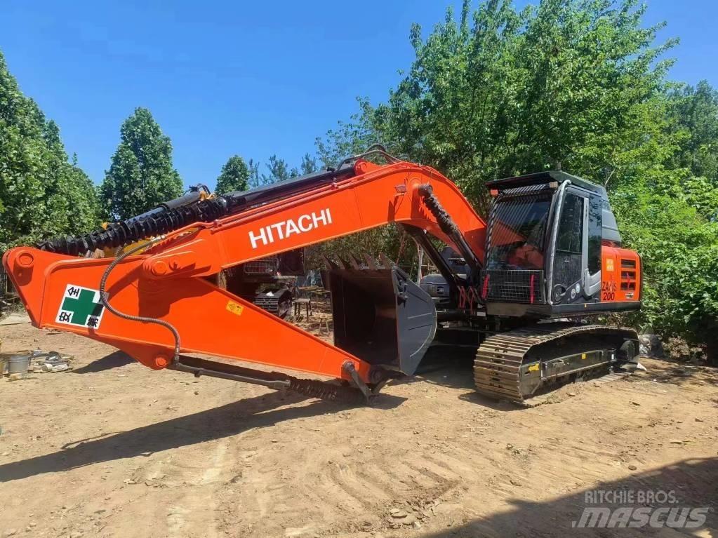 Hitachi EX200-3 Roomikekskavaatorid