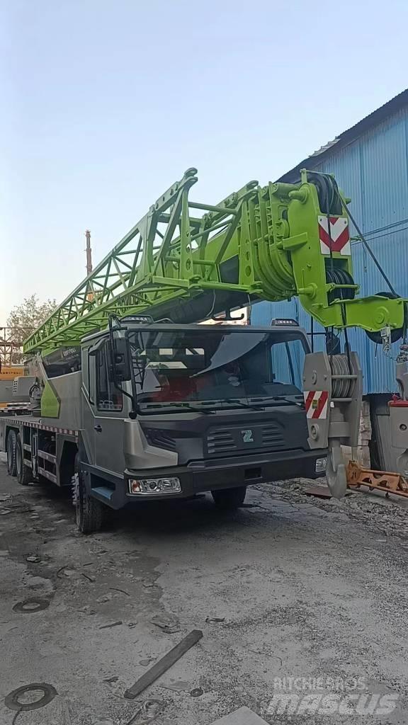 Zoomlion 25吨 Maastikutõstukid