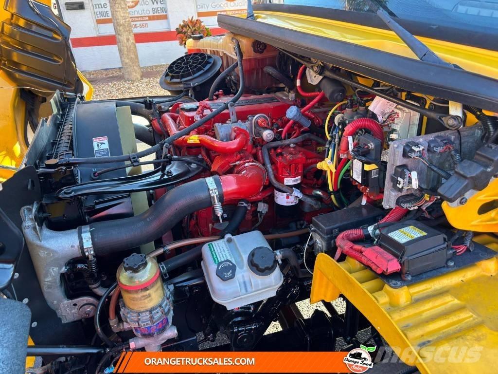 Freightliner M2 Furgoonautod