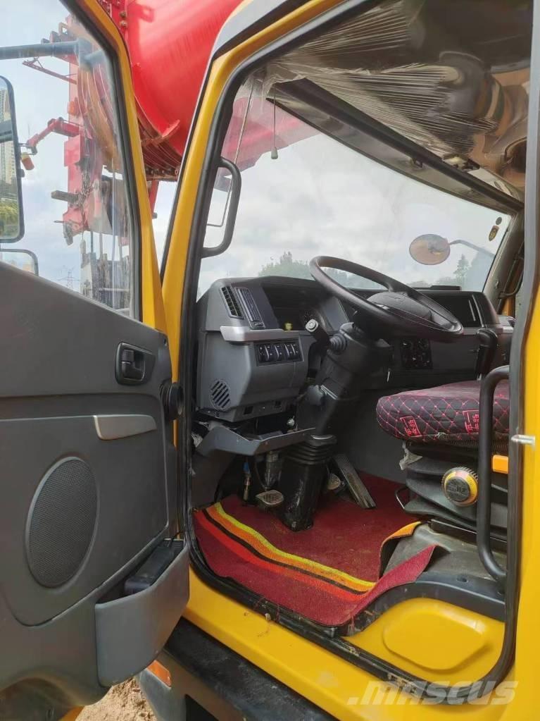 Sany STC1300C8 Maastikutõstukid