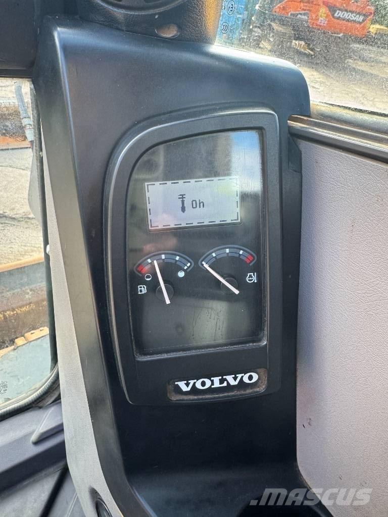 Volvo ECR 88 D Väikeekskavaatorid 7t-12t