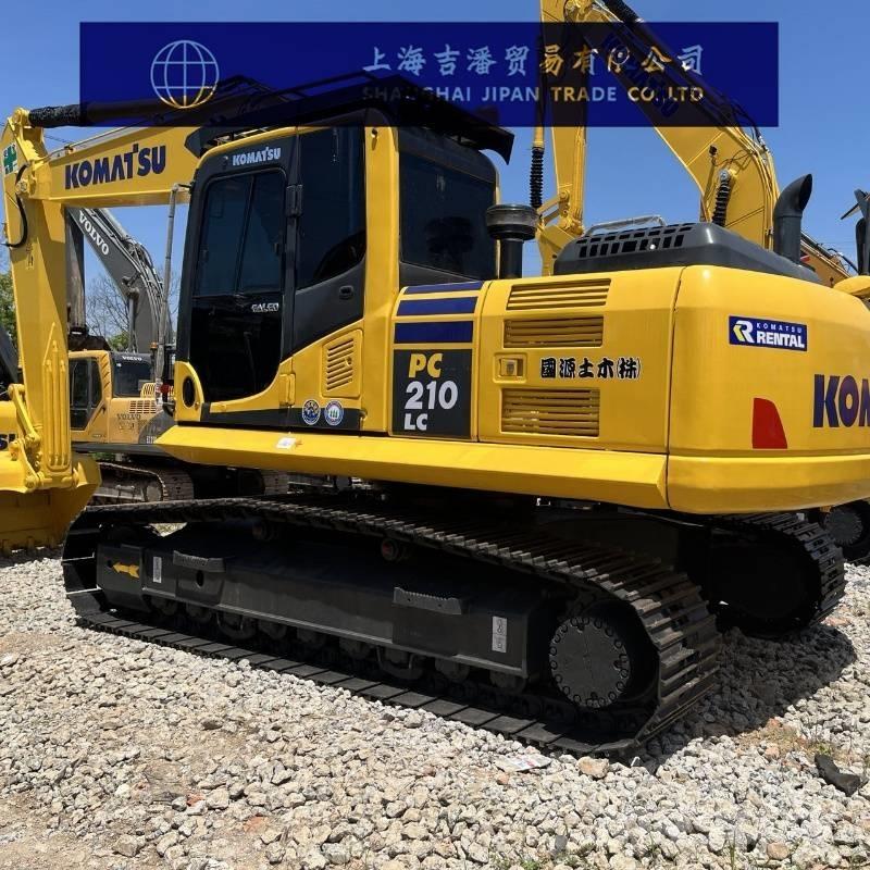 Komatsu PC 210 Roomikekskavaatorid