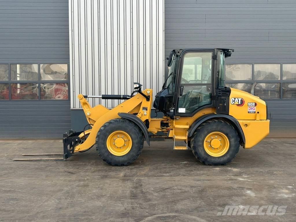 CAT 908 Rataslaadurid