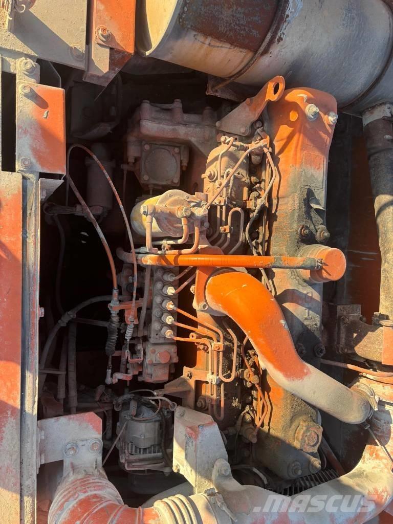 Hitachi EX 355 Roomikekskavaatorid