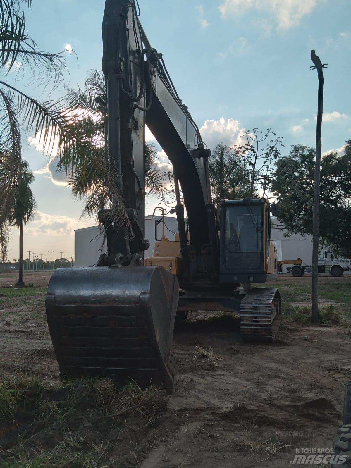 Volvo EC 250 D L Roomikekskavaatorid
