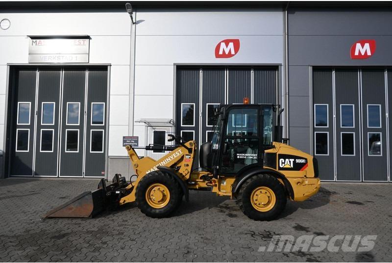 CAT 906 H2 Rataslaadurid