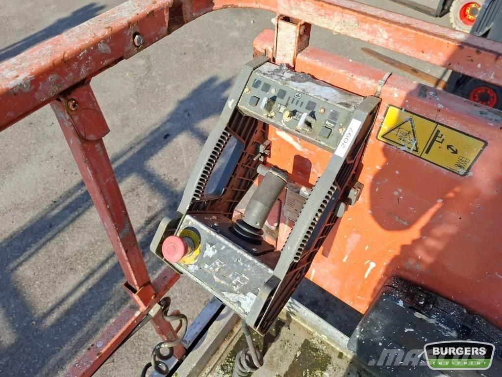 JLG 3246ES Käärtõstukid