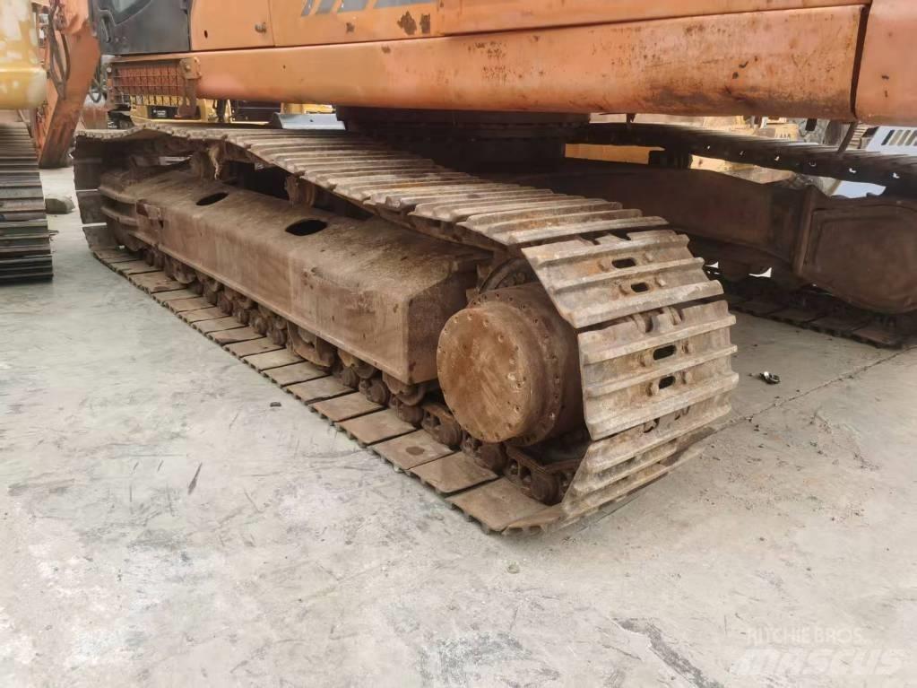 Doosan DX 300 LC Roomikekskavaatorid