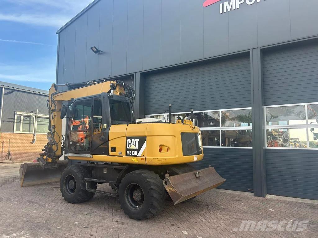 CAT M313D Ratasekskavaatorid