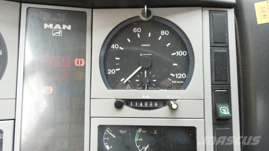 Wumag WT 260 Auto korvtõstukid