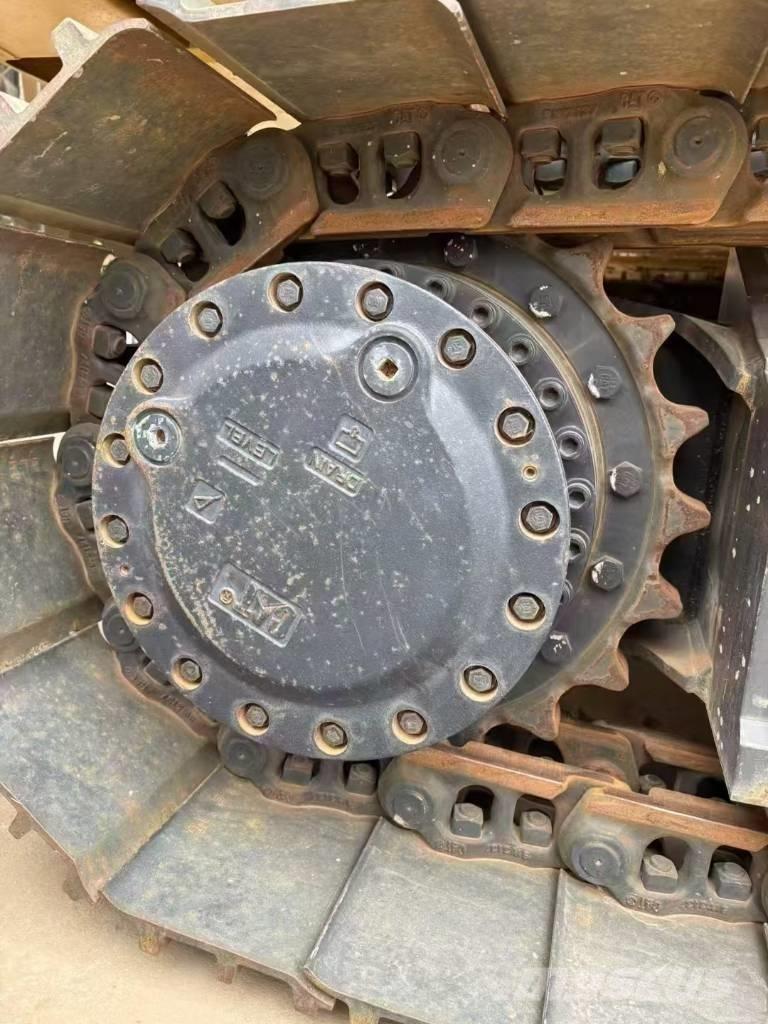 CAT 320 E Roomikekskavaatorid