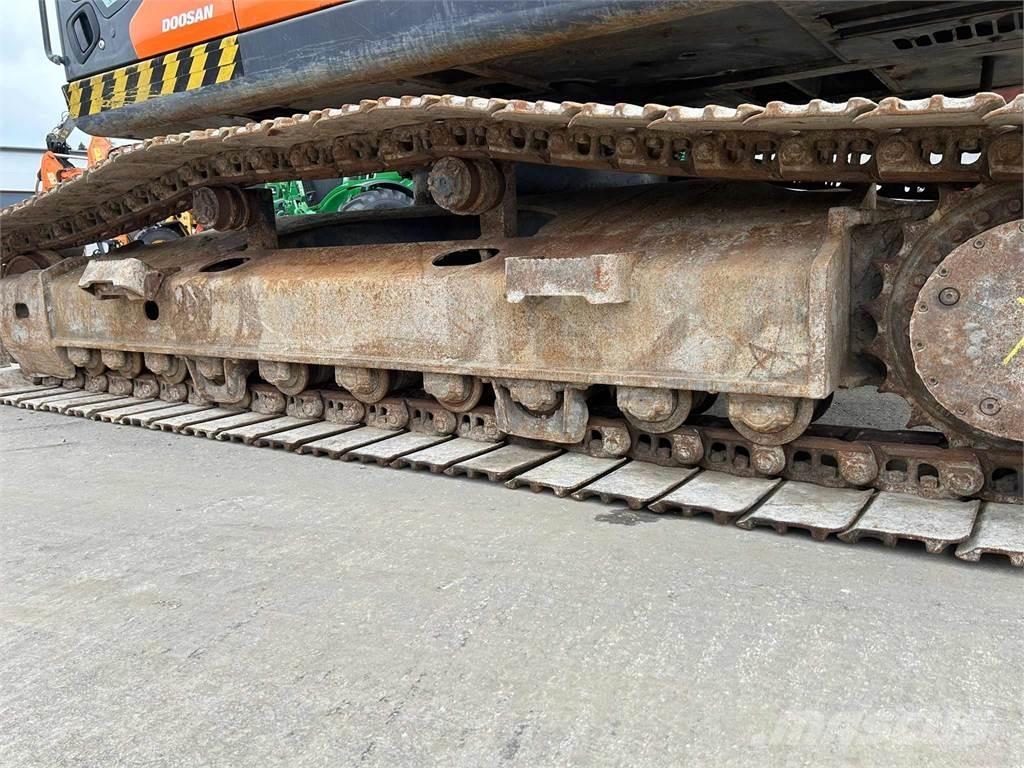 Doosan DX255LC-5 Roomikekskavaatorid