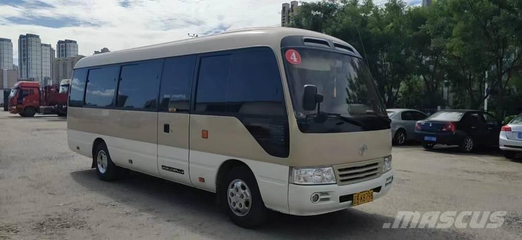 Toyota Coaster Bus Väikebussid