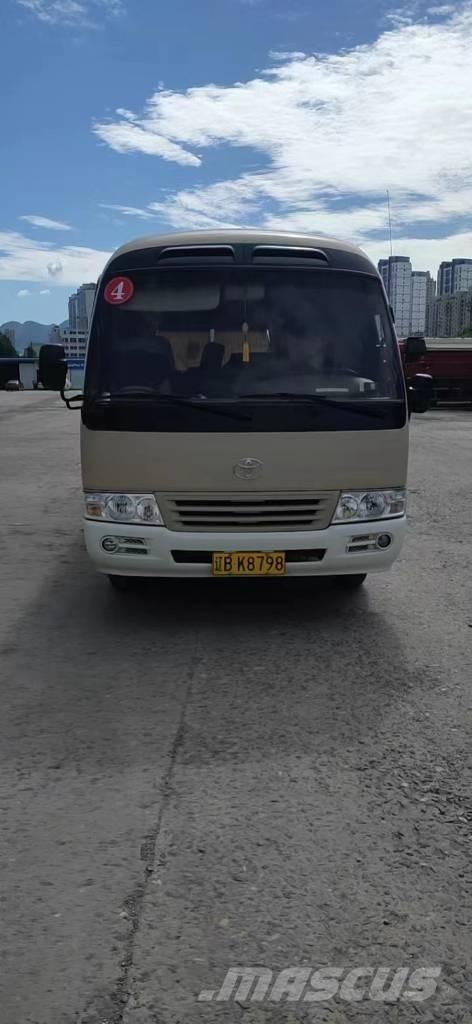 Toyota Coaster Bus Väikebussid