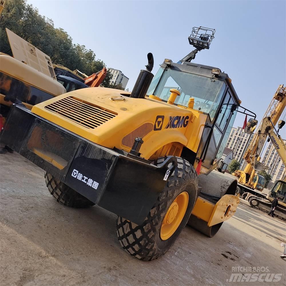 XCMG XS 142 J Ühe trumliga rullid