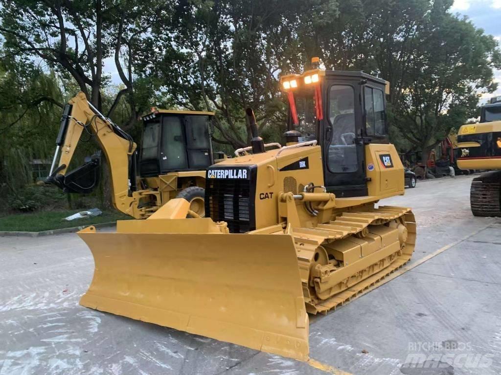 CAT D 5 K Buldooserid