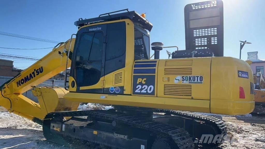 Komatsu PC 220-8 Roomikekskavaatorid