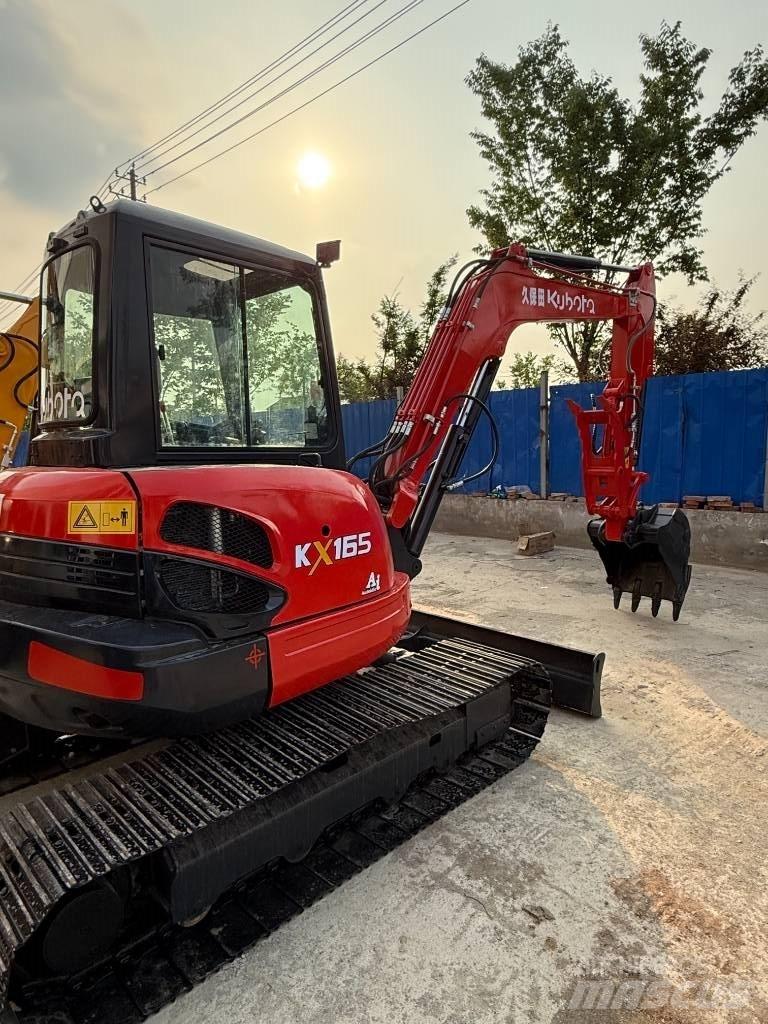 Kubota KX 165 Roomikekskavaatorid