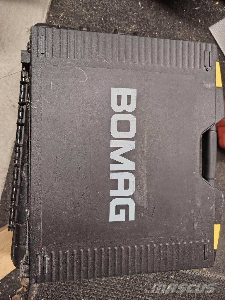 Bomag BW 216 D-4i Ühe trumliga rullid