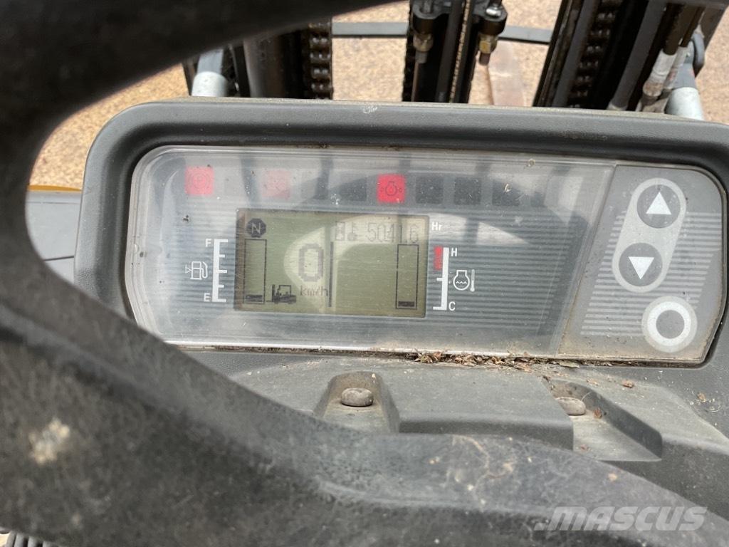 CAT DP30NT Diiseltõstukid