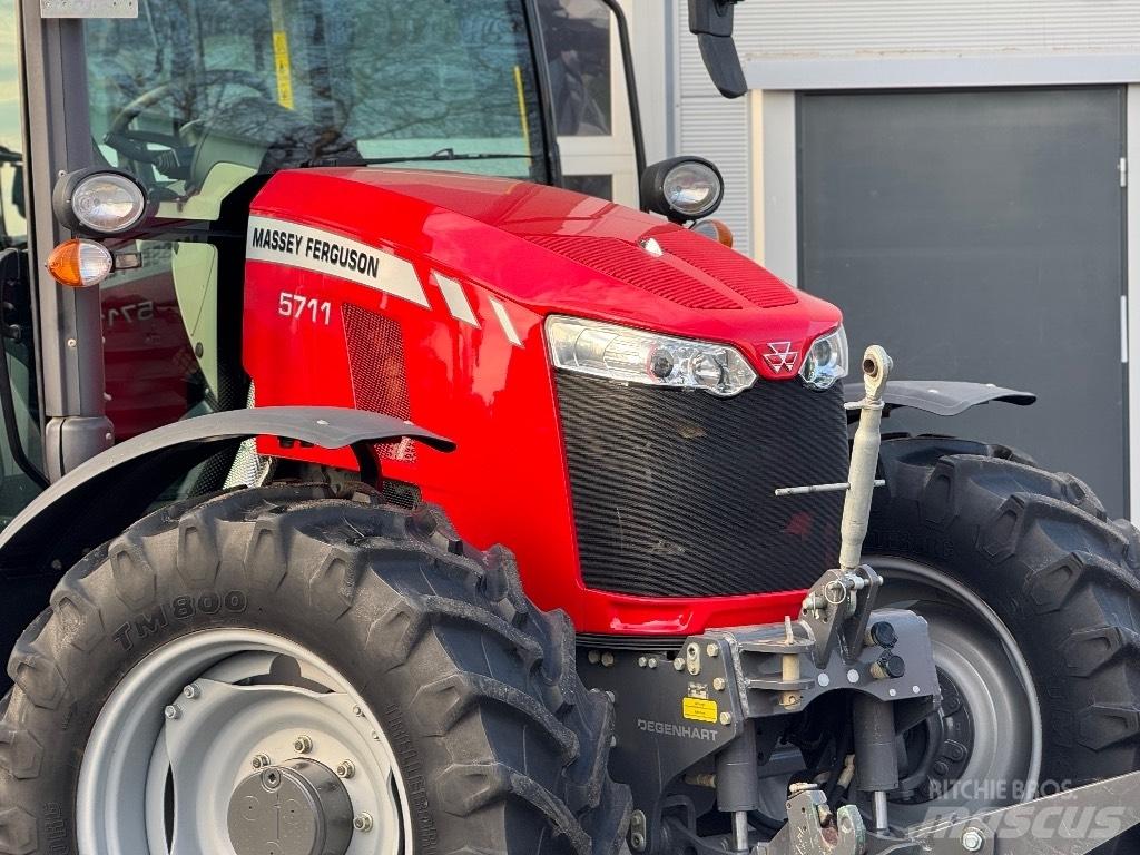 Massey Ferguson 5711 Traktorid