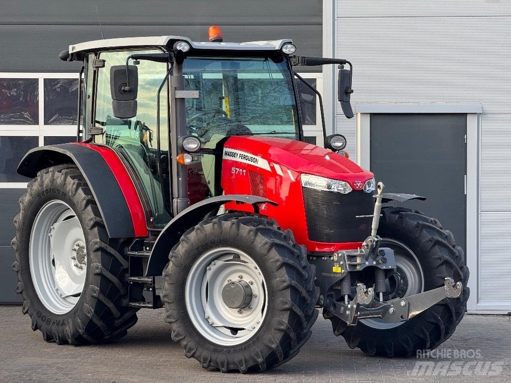 Massey Ferguson 5711 Traktorid