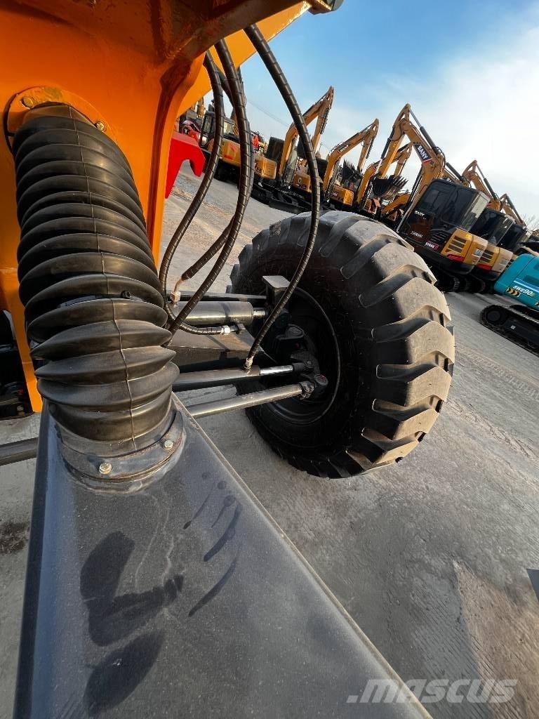XCMG GR 2153 Ratasbuldooserid