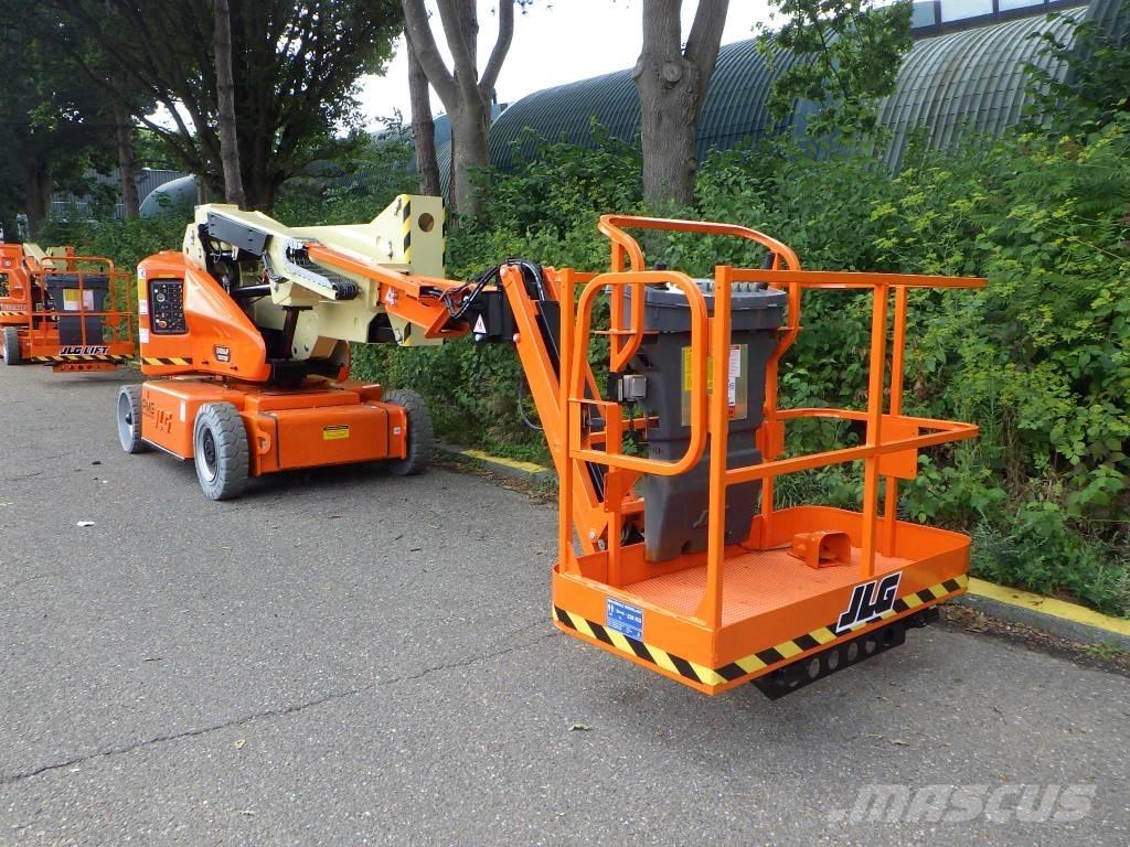 JLG E400AJPN Iseliikuvad poomtõstukid