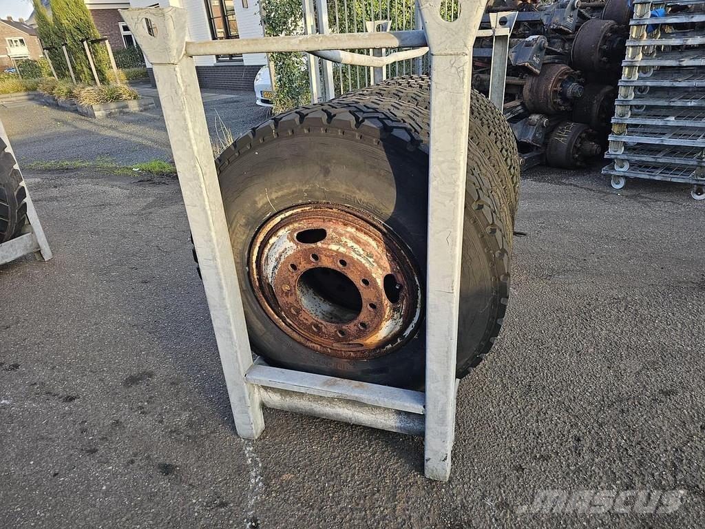  Several 1000 X 20 Raamhaagised