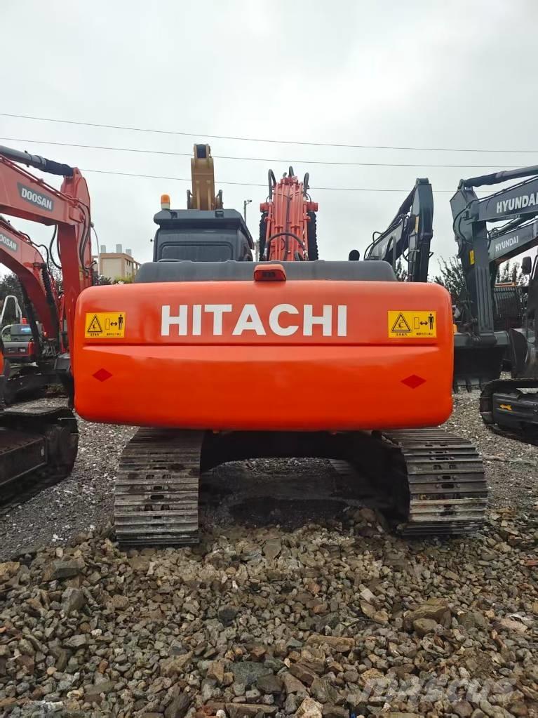 Hitachi ZX 200-3 Roomikekskavaatorid