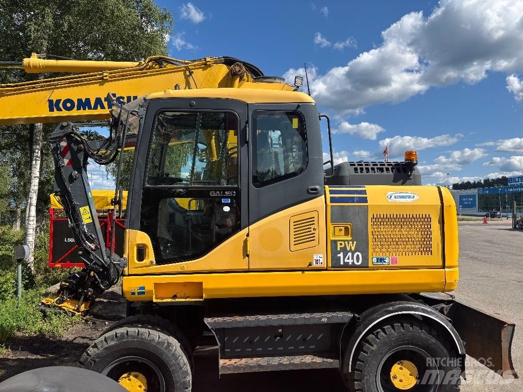 Komatsu PW 140-7 Ratasekskavaatorid