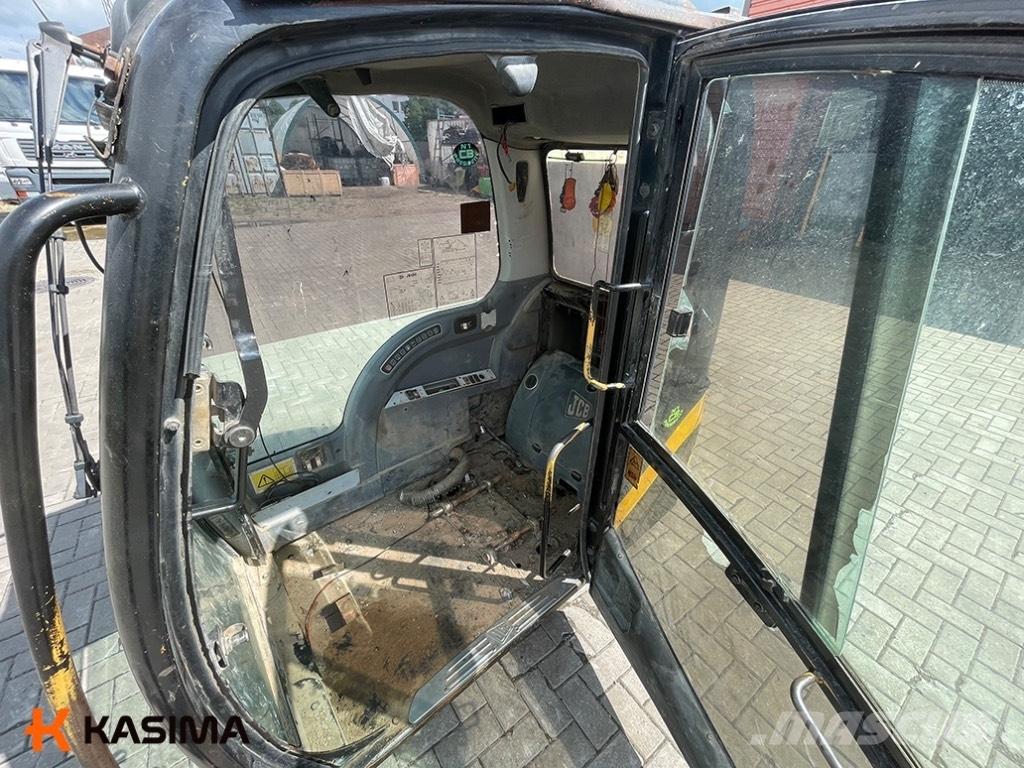 JCB JS130 Cabin Kabiinid