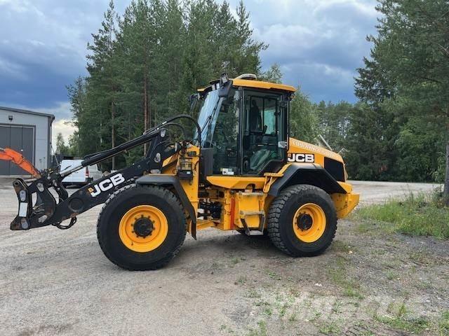 JCB 413K Rataslaadurid