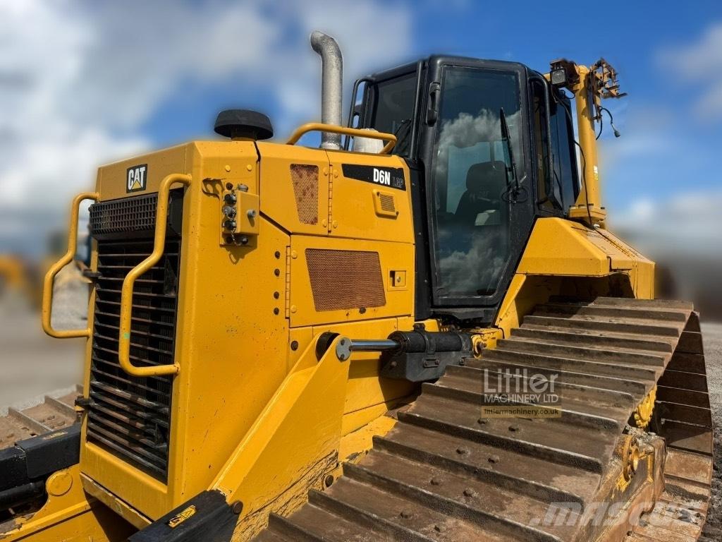 CAT D 6 N LGP Buldooserid