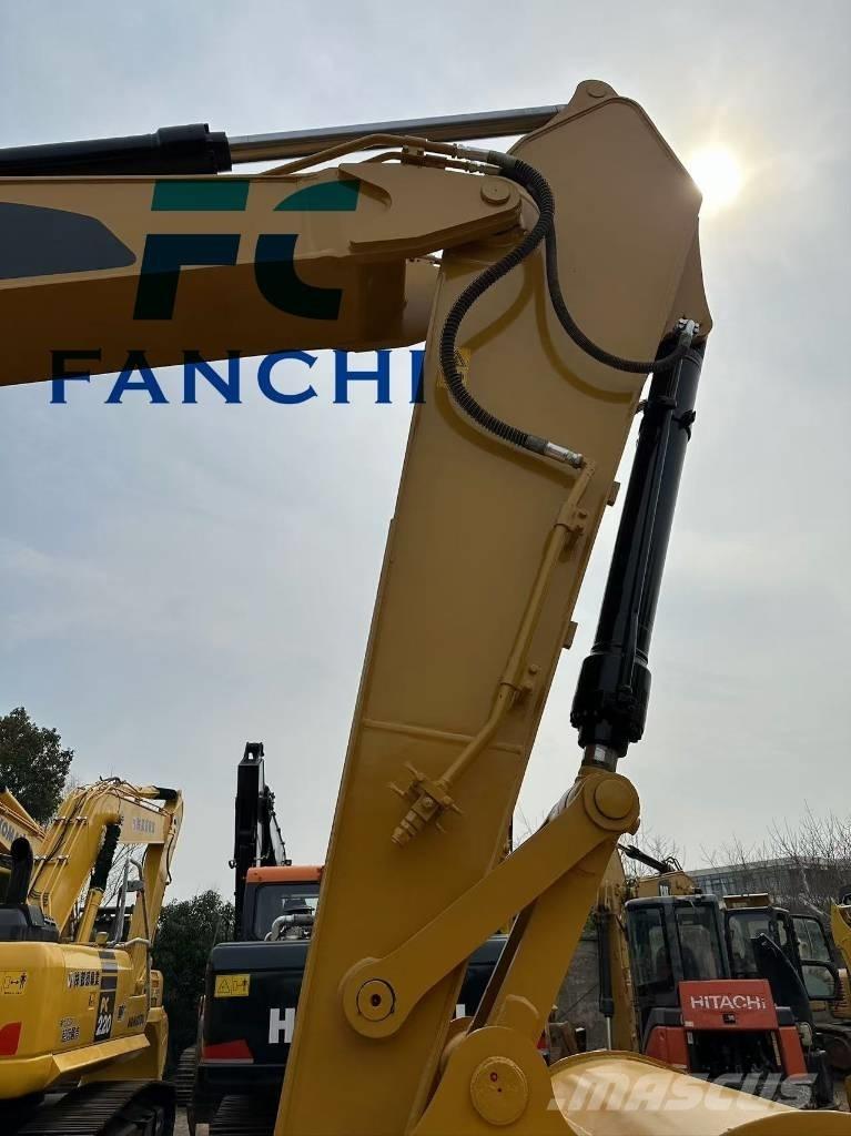 CAT 325 D Roomikekskavaatorid