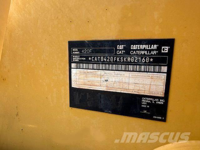 CAT 420 F Ekskavaatorlaadurid