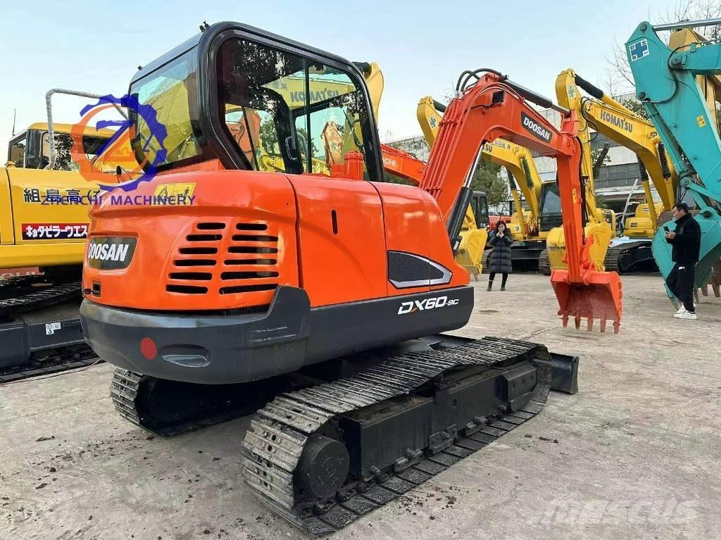Doosan DX 60 Miniekskavaatorid < 7 t