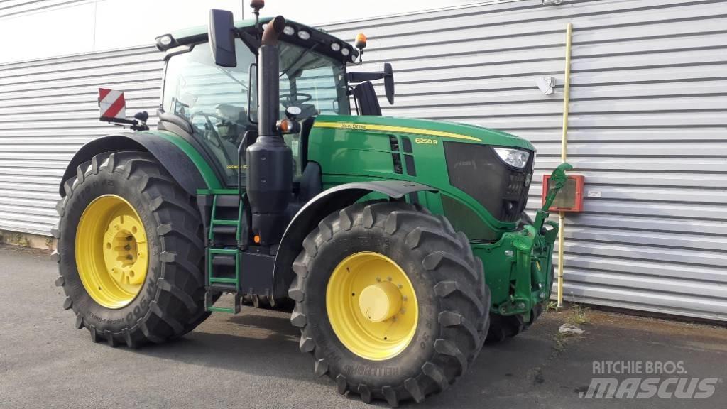 John Deere 6250 R Traktorid