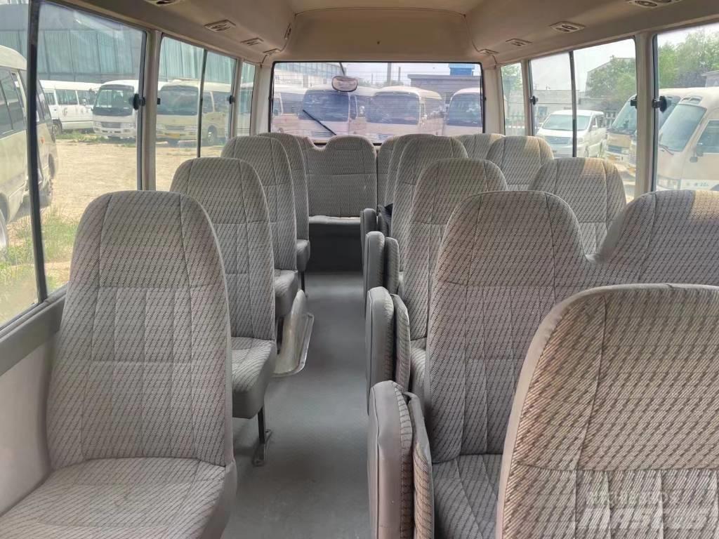 Toyota Coaster Bus Väikebussid