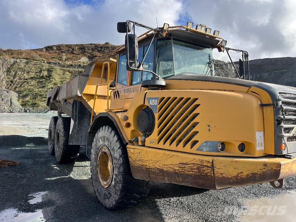 Volvo A 25 D Liigendraamiga pinnaseveokid