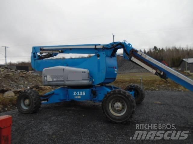 Genie Z 135/70 Iseliikuvad poomtõstukid