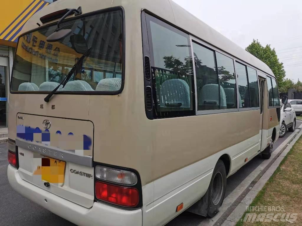Toyota Coaster Bus Väikebussid