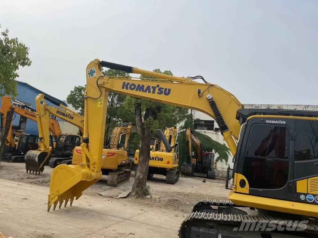 Komatsu PC 200-8 Roomikekskavaatorid