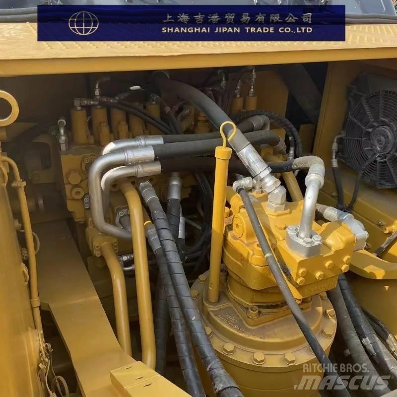 CAT 326 D Roomikekskavaatorid