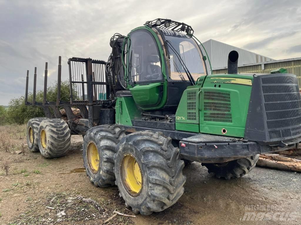 John Deere 1210 E Forwarderid