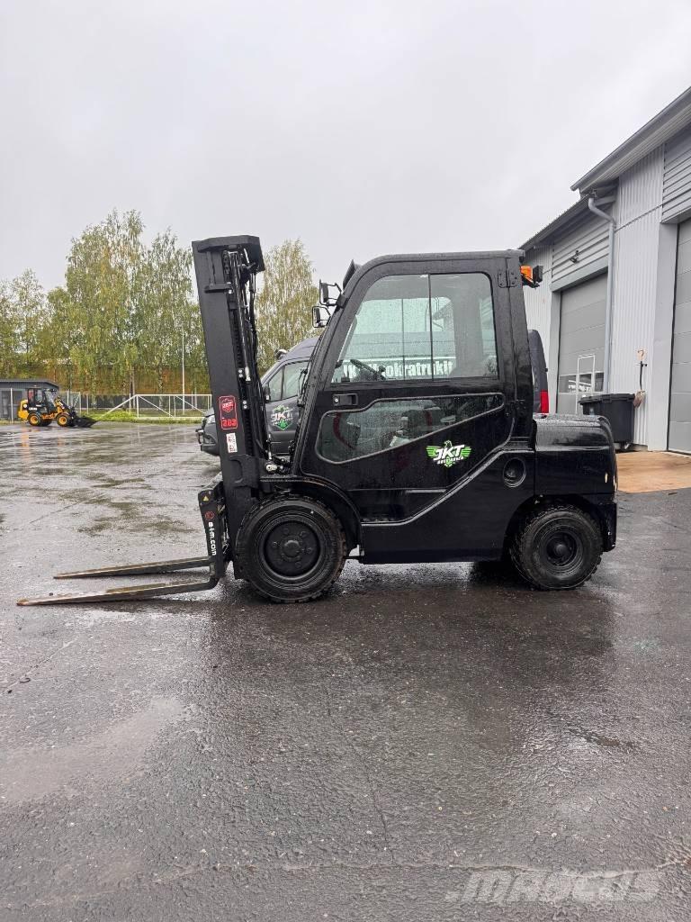 Toyota 02-8 FDF 30 Diiseltõstukid