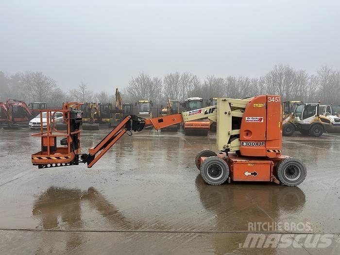 JLG E300AJP Muud tõstukid ja platvormid