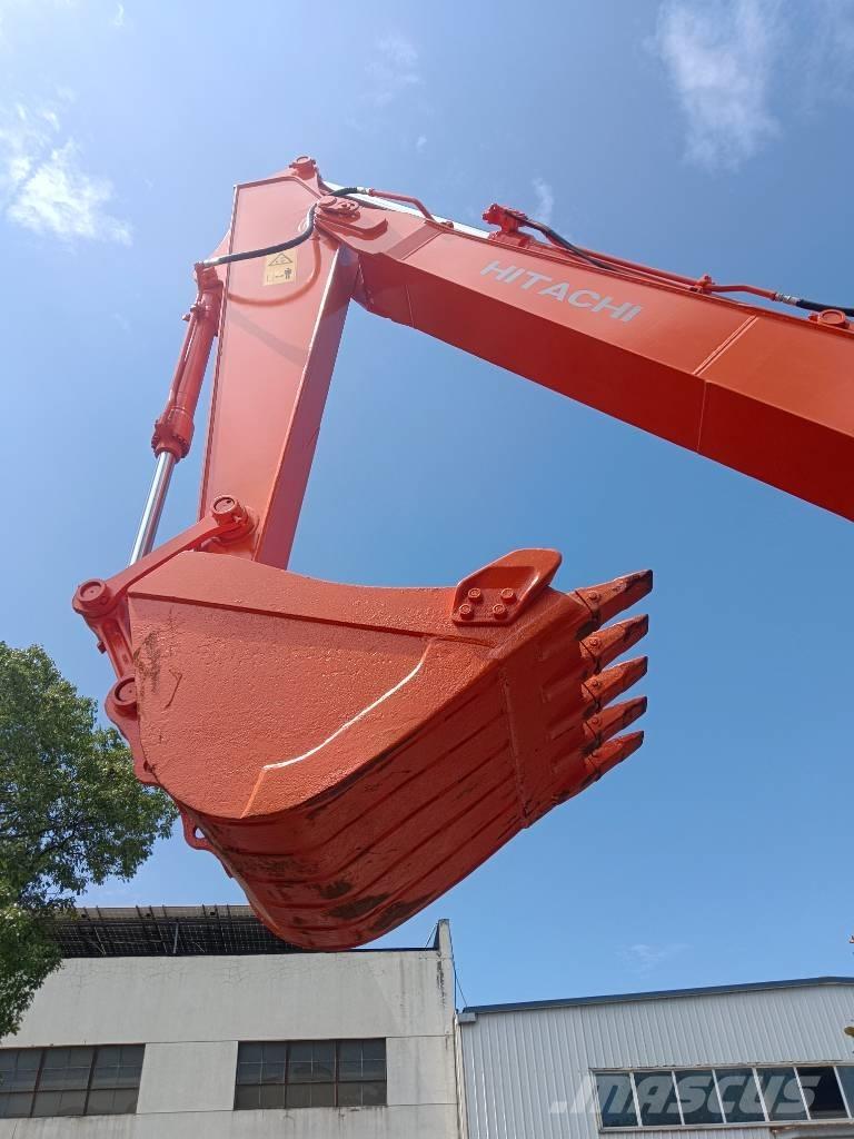 Hitachi ZX 130 Roomikekskavaatorid