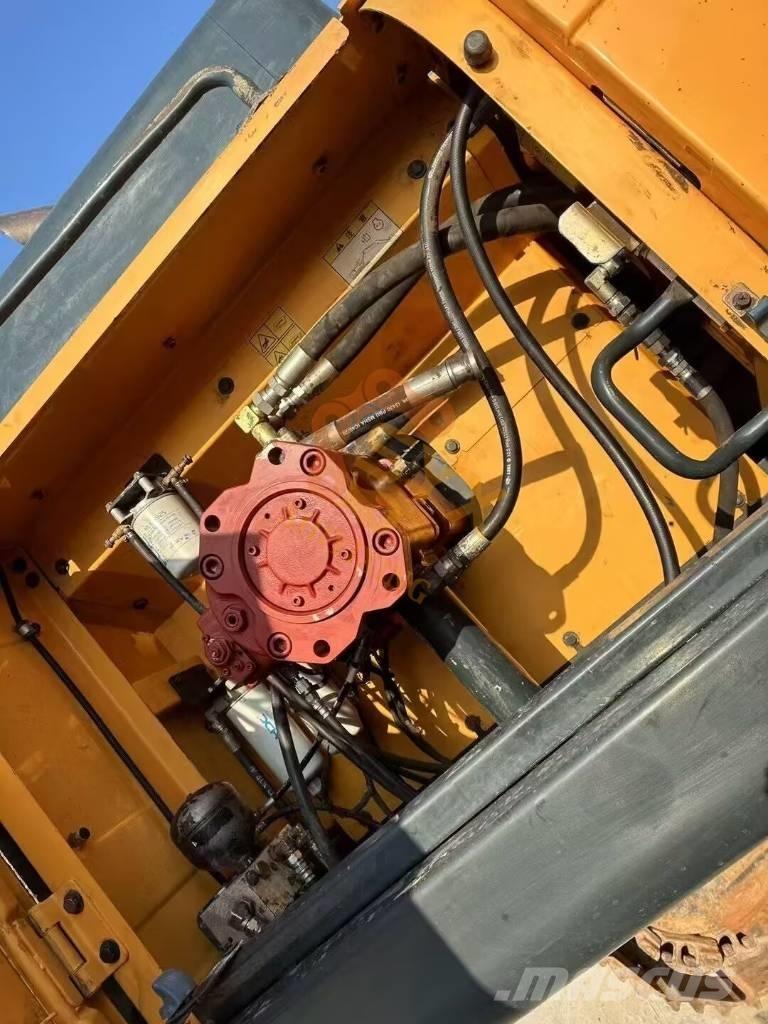 Hyundai Robex 520 VS Roomikekskavaatorid